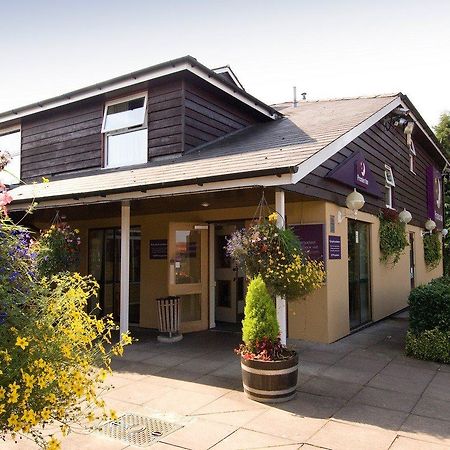 Premier Inn Cheltenham North West Exterior photo